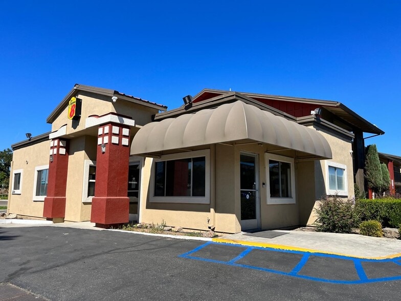 Primary Photo Of 30 Gilmore Rd, Red Bluff Hotel For Sale