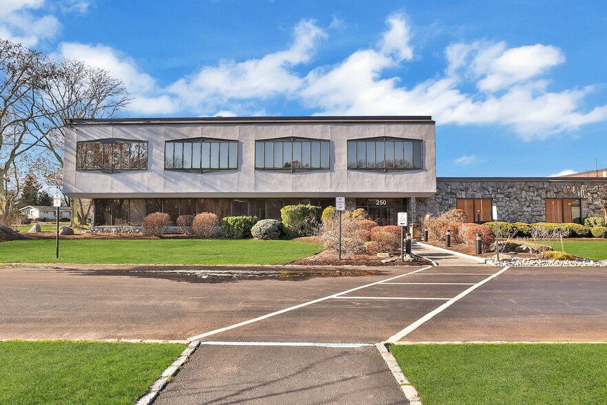 More Photos Of 240-260 W Nyack Rd, West Nyack Warehouse For Lease