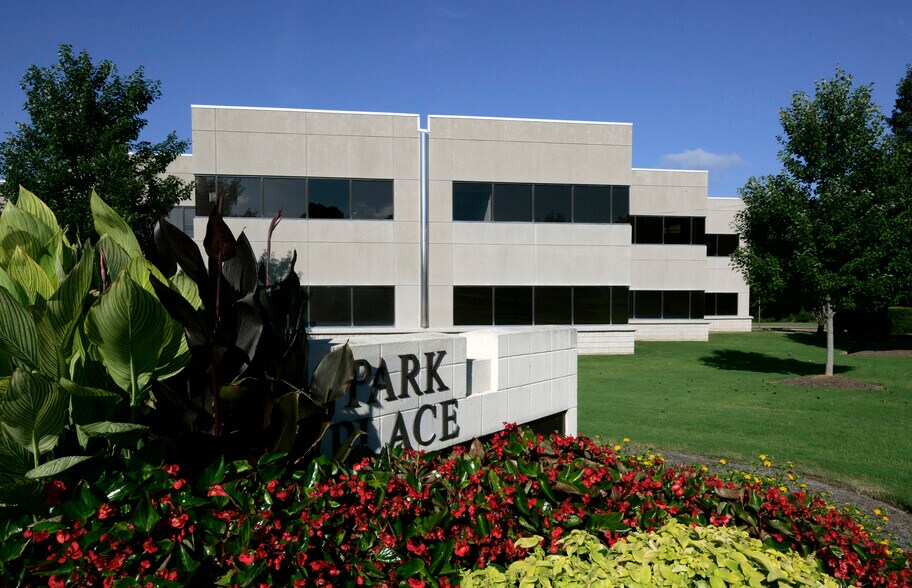 Primary Photo Of 2350 Fairlane Dr, Montgomery Office For Lease