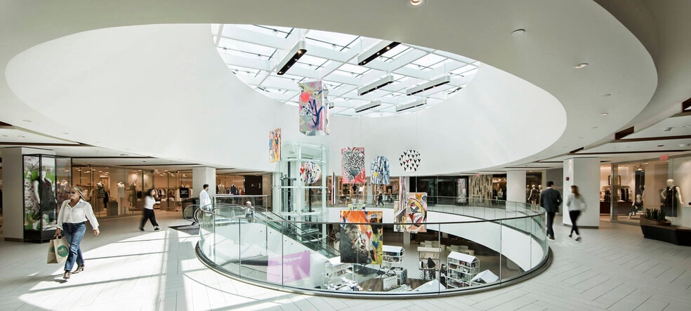 More Photos Of 55 Avenue Rd, Toronto Unknown For Lease