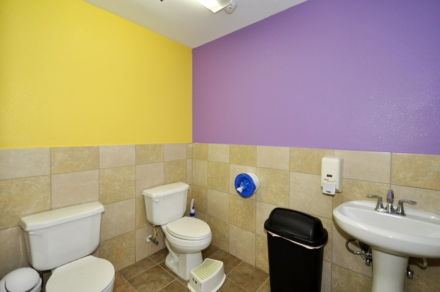 More Photos Of 1220 Mulcahy St, Rosenberg Religious Facility For Sale