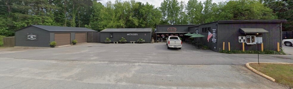 Primary Photo Of 1378 Main St, Little Mountain Freestanding For Lease