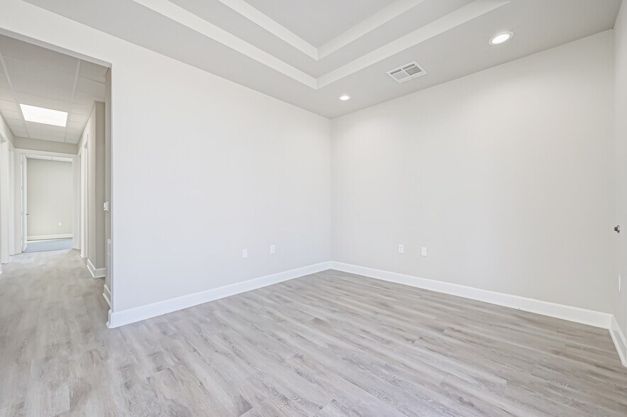 More Photos Of 3129 Kingsley Dr, Pearland Medical For Lease