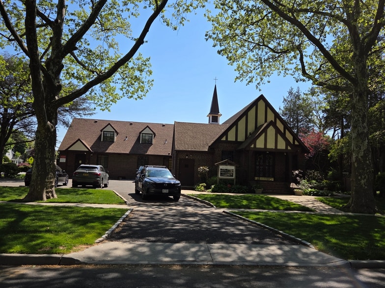 More Photos Of 33 Jefferson St, Garden City Religious Facility For Sale