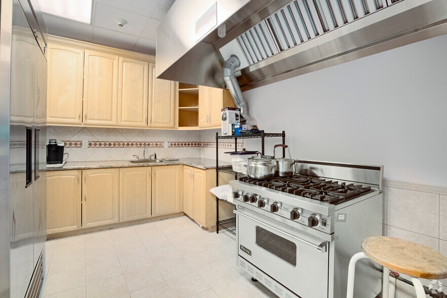 More Photos Of 11326 Leesburg Pike, Herndon Religious Facility For Sale