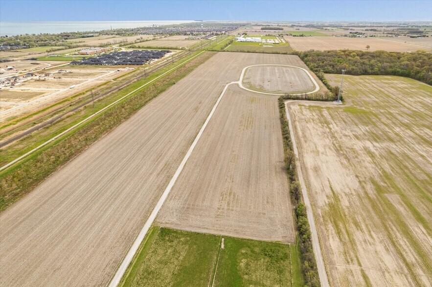 More Photos Of 426-458 East Puce Rd, Lakeshore Land For Sale
