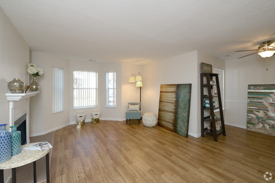 More Photos Of 100 Elena St, Cranston Apartments For Sale