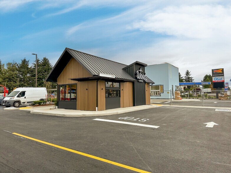 More Photos Of 10318 Evergreen Way, Everett General Retail For Sale