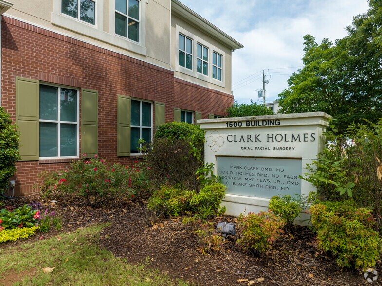 More Photos Of 1500 19th St S, Birmingham Medical For Sale