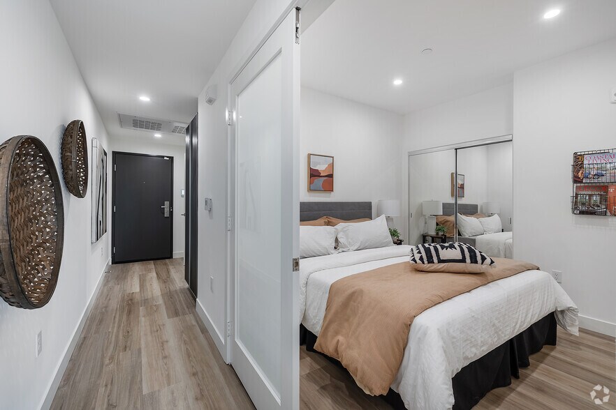 More Photos Of 951 Ogden Ave, Los Angeles Apartments For Lease