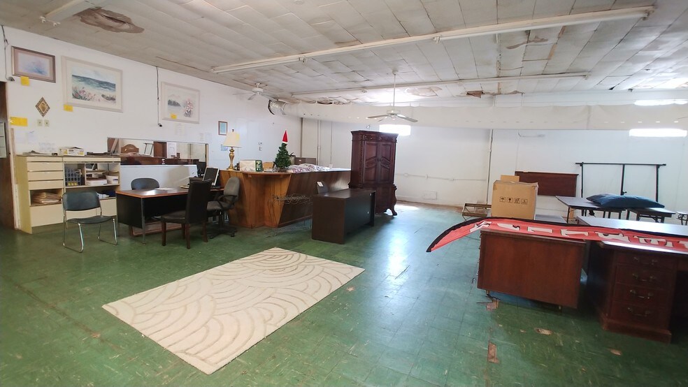 More Photos Of 1724 Bailey Ave, Jackson Freestanding For Lease