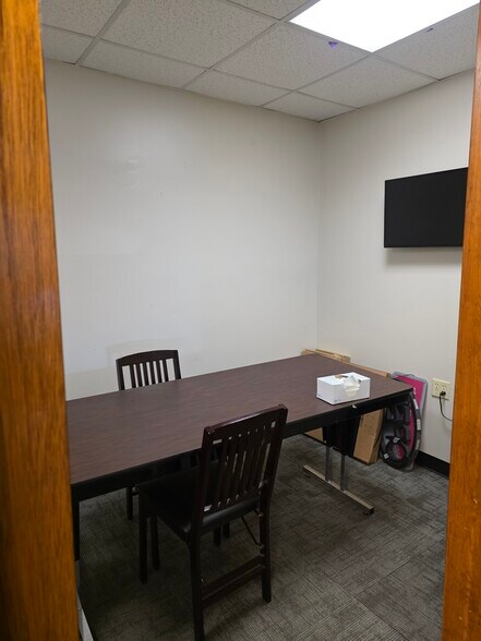 More Photos Of 2010 Eggert Rd, Buffalo Freestanding For Lease