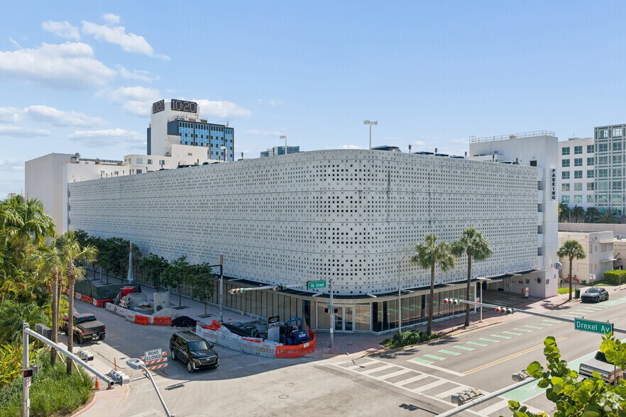 More Photos Of 420 Lincoln Rd, Miami Beach Loft Creative Space For Lease