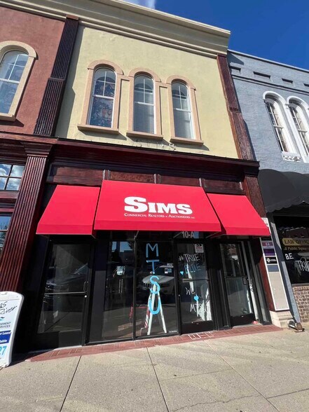 More Photos Of 10 N Public Sq, Murfreesboro Storefront Retail Office For Lease