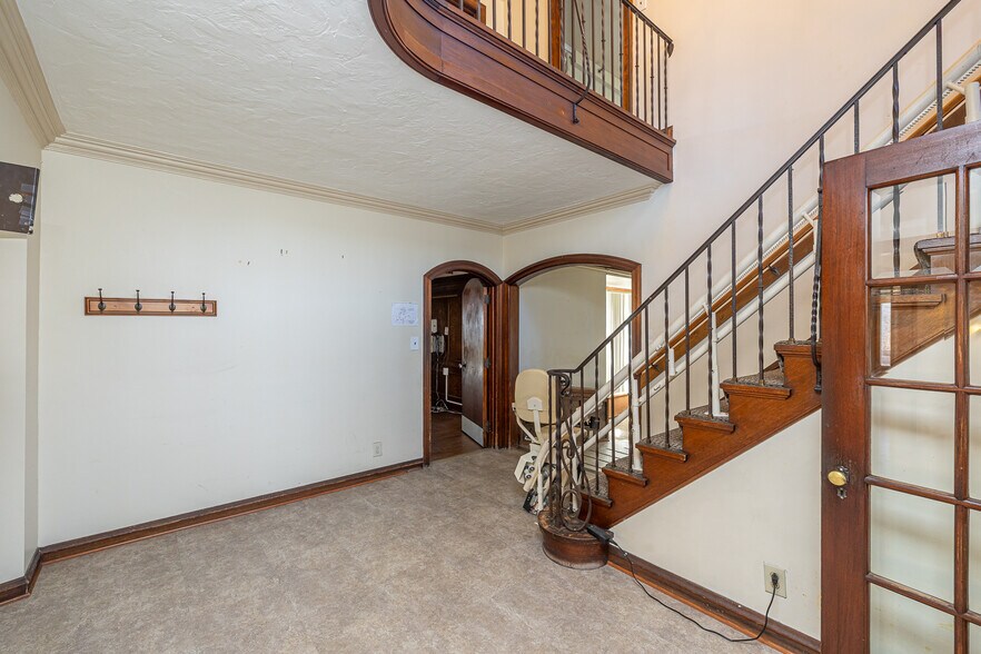 More Photos Of 10000 Granger Rd, Cleveland Assisted Living For Sale