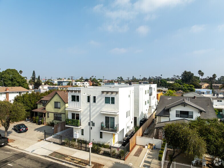More Photos Of 2234 Crenshaw Blvd, Los Angeles Apartments For Sale