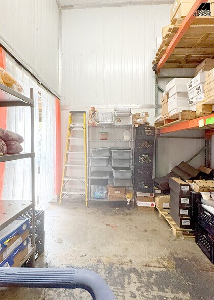 More Photos Of 4960 NW 165th St, Miami Warehouse For Sale