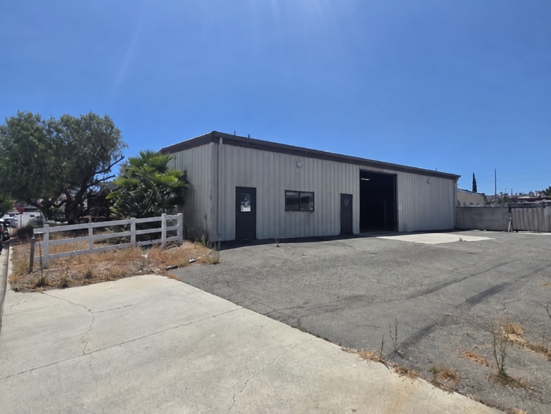 Primary Photo Of 605 Venture St, Escondido Warehouse For Lease