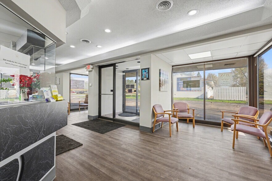 More Photos Of 30000 Orchard Lake Rd, Farmington Medical For Lease