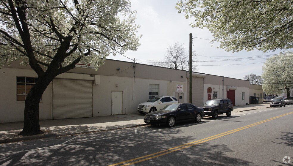 More Photos Of 320-326 Westbury Ave, Carle Place Warehouse For Sale