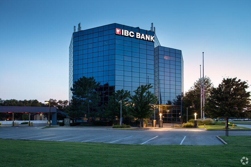 More Photos Of 2250 E 73rd St, Tulsa Office For Lease