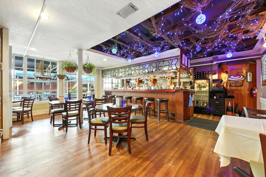 More Photos Of 102 San Marco Ave, Saint Augustine Restaurant For Sale