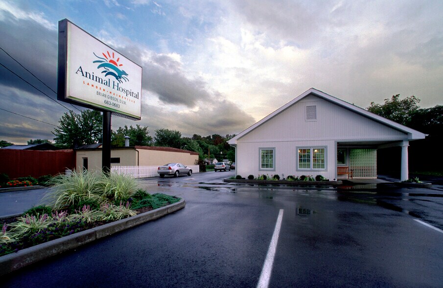 Primary Photo Of 2257 US Route 22 & 3 Rt, Maineville Veterinarian Kennel For Sale