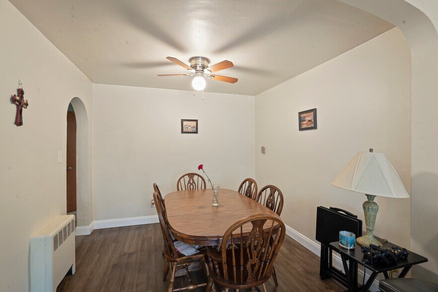 More Photos Of 414 E Lincoln Ave, Mc Donald Warehouse For Sale