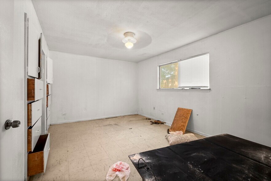 More Photos Of 110 Mary Louise Dr, San Antonio Apartments For Sale