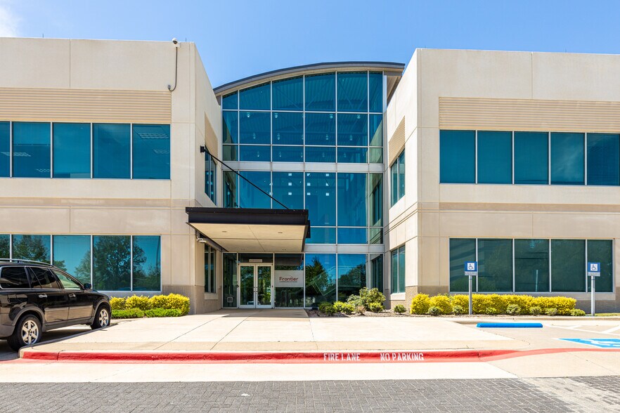 Primary Photo Of 7979 N Belt Line Rd, Irving Office For Lease