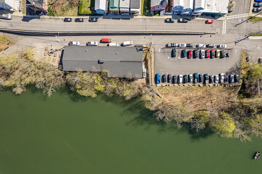 More Photos Of 201 Water St, Catskill Winery Vineyard For Sale