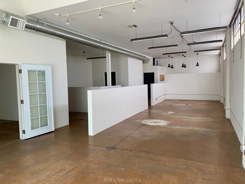 More Photos Of 188 N Holliston Ave, Pasadena Showroom For Sale