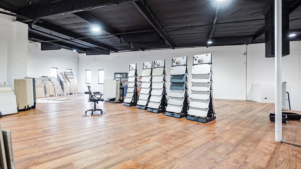 More Photos Of 690 W 190th St, Gardena Warehouse For Sale