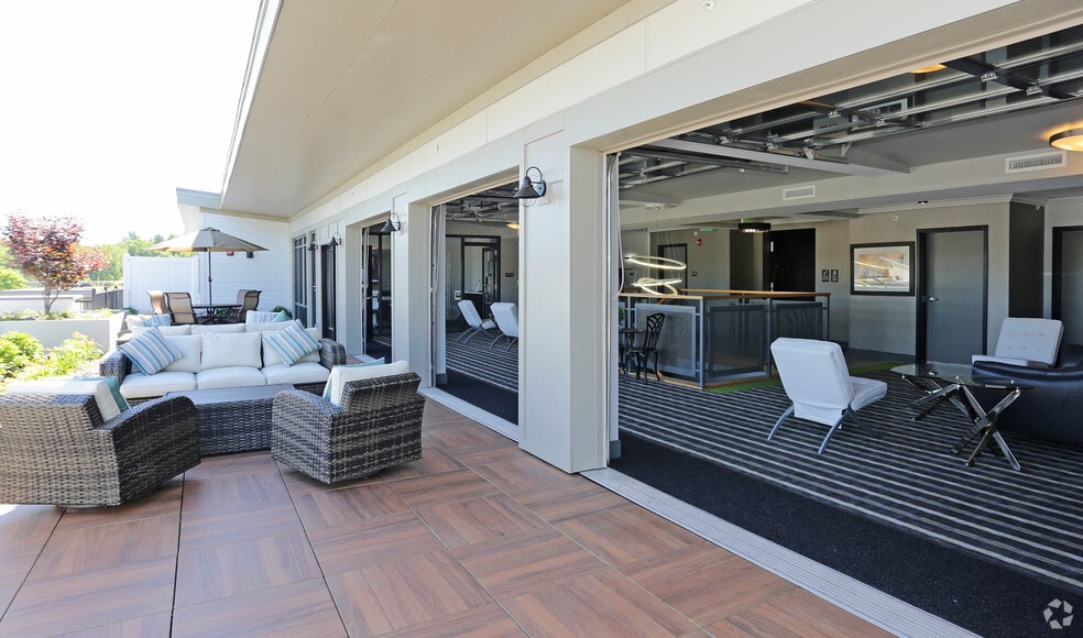 More Photos Of 77A Excelsior Ave, Saratoga Springs Apartments For Lease