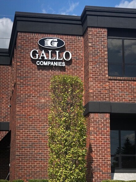 More Photos Of 6303 26 Mile Rd, Washington Loft Creative Space For Lease