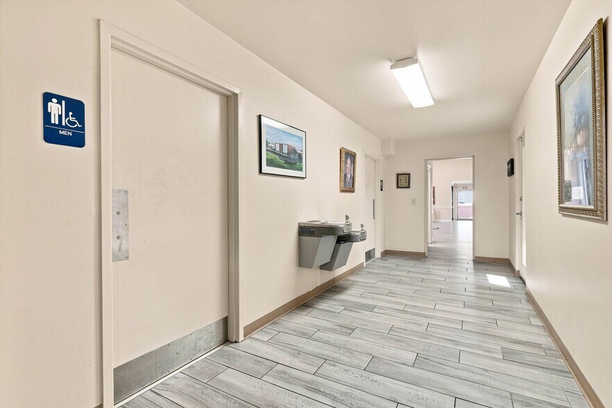 More Photos Of 7602 Kenya St, Jacksonville Specialty For Sale