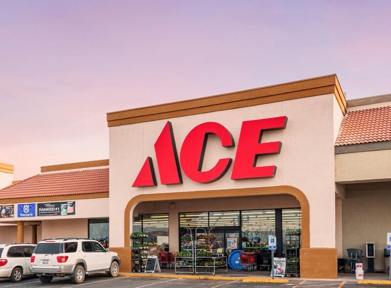 More Photos Of 541-599 W 4th St, Benson Unknown For Lease