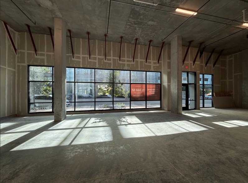 More Photos Of 1701 Simond Ave, Austin Apartments For Sale