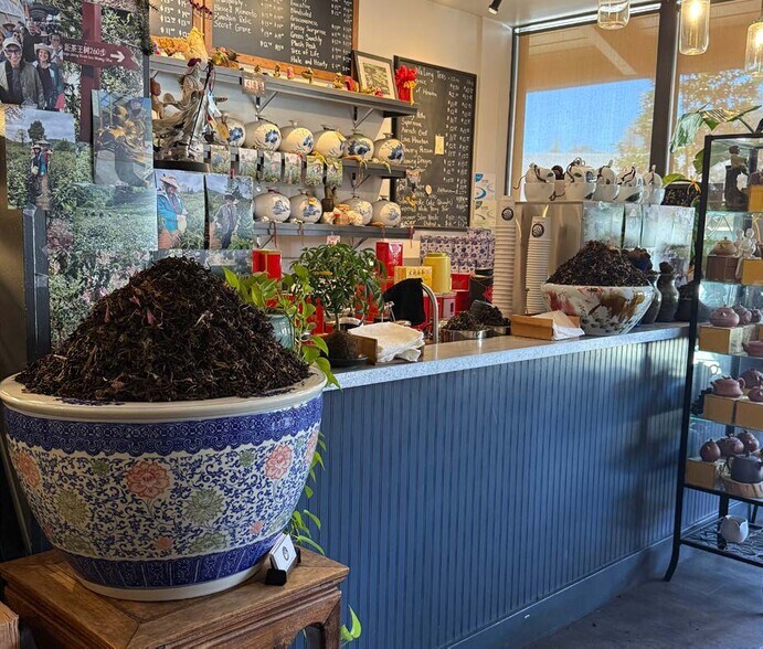 More Photos Of 6201 Antioch St, Oakland Office Residential For Sale