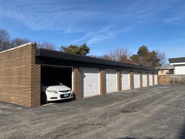 More Photos Of 20 S Dee Rd, Park Ridge Apartments For Sale