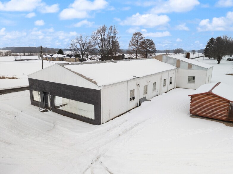 More Photos Of 677 S Cardinal Ln, Scottsburg Industrial For Sale