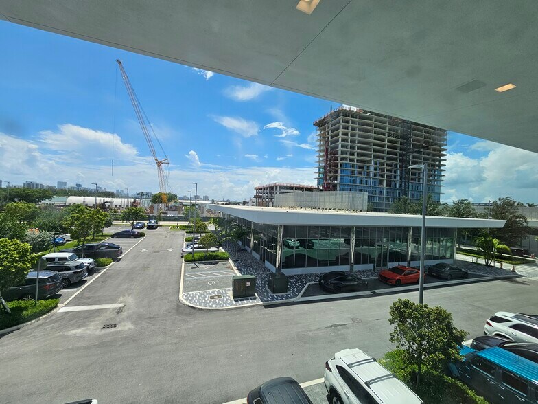 More Photos Of 1000-1100 E Hallandale Beach Blvd, Hallandale Beach Office For Sale