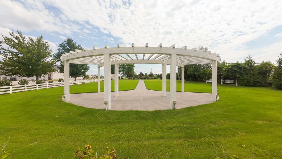 More Photos Of 404 SW Regional Airport Blvd, Bentonville Land For Sale
