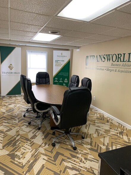 More Photos Of 305 Sonderen St, O'Fallon Medical For Lease