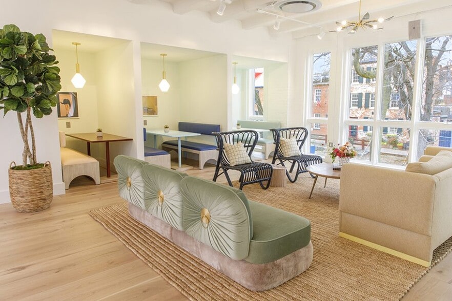 More Photos Of 1056 Thomas Jefferson St NW, Washington Office For Lease