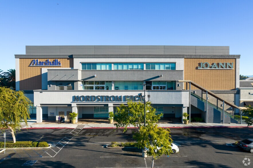 More Photos Of 3505-3659 Central Ave, Riverside Unknown For Lease