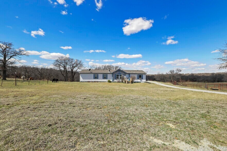 More Photos Of 406 County Road 1744, Chico Land For Sale