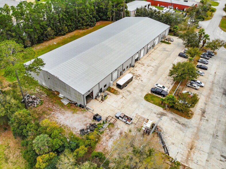 More Photos Of 1857 Patterson Ave, Deland Warehouse For Lease