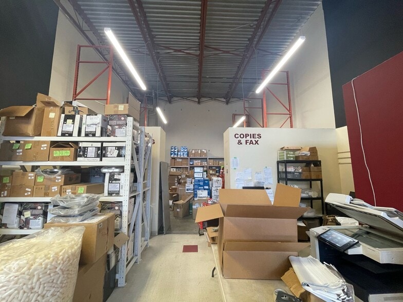 More Photos Of 19889 96th Ave, Langley Warehouse For Lease