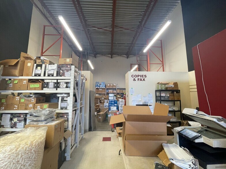 More Photos Of 19889 96th Ave, Langley Warehouse For Lease